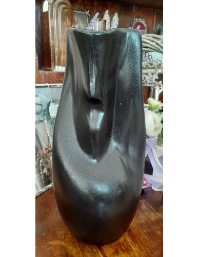 ΒΑΖΟ ΣΕ ΧΡΩΜΑ ΜΑΥΡΟ