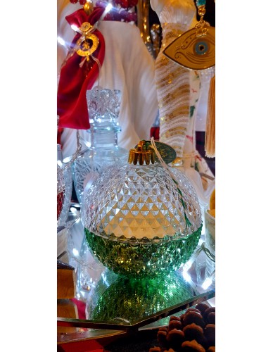 ΜΠΑΛΛΑ ΓΥΑΛΙΝΗ ΣΕ ΠΡΑΣΙΝΟ